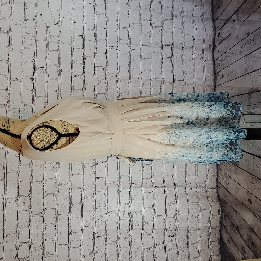 Yumi Cream and Blue Floral Dress Size 6/8 NWT - Picture 5 of 11